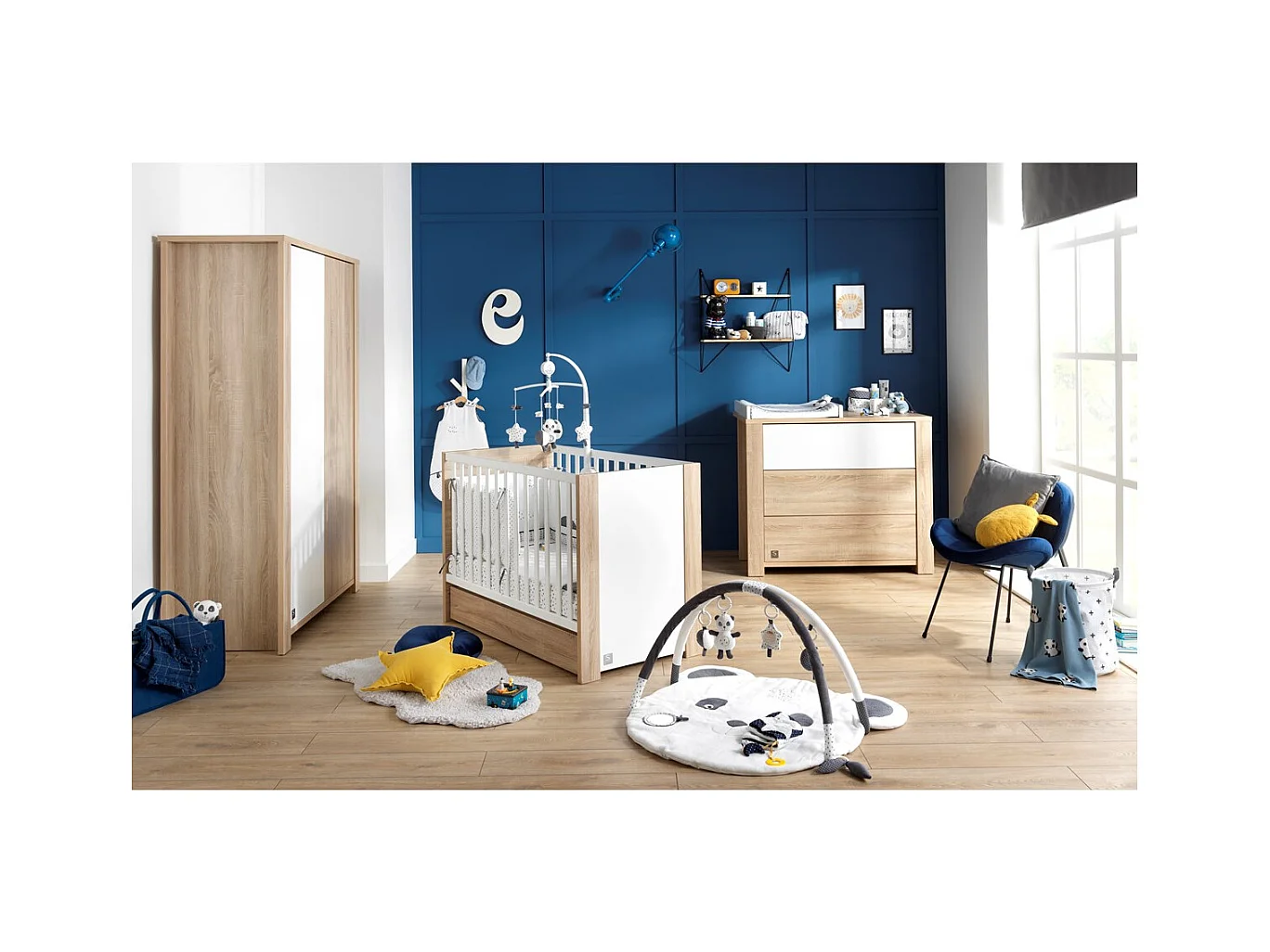 Lit bébé Antonin Bois et blanc