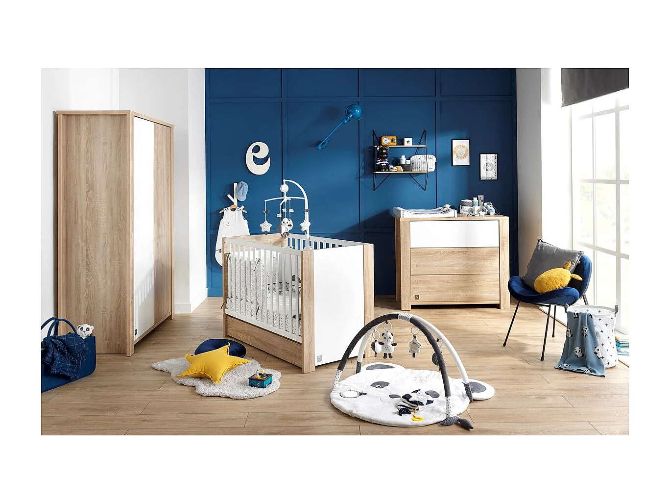 Lit bébé Antonin Bois et blanc