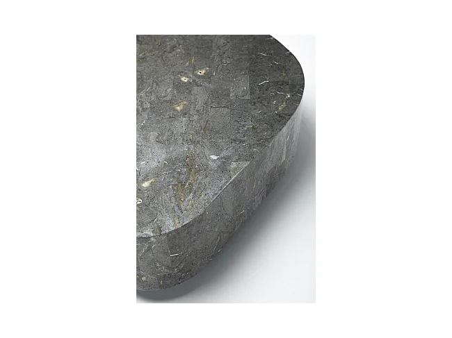 Trapezio – Couchtisch (100 x 52 x 28 h) aus grauem Fossilstein