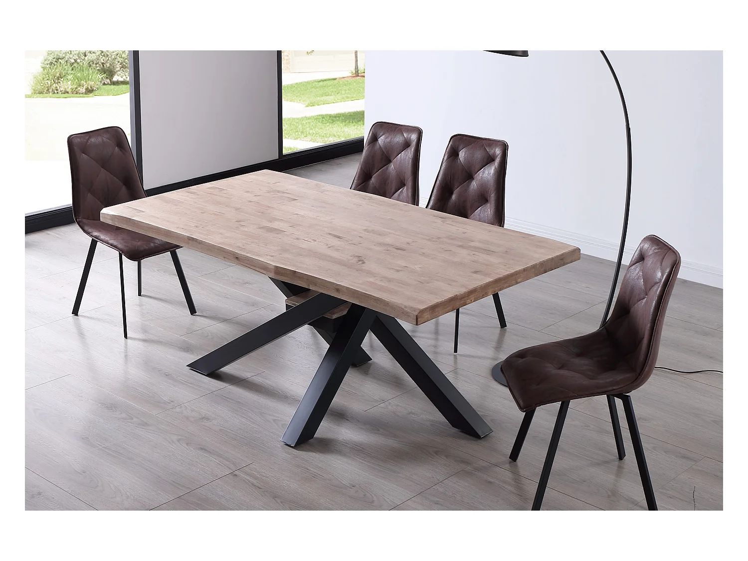 Table à manger rectangulaire en bois de chêne miel avec pieds en métal noir - Longueur 180 x Profondeur 100 x Hauteur 76 cm
