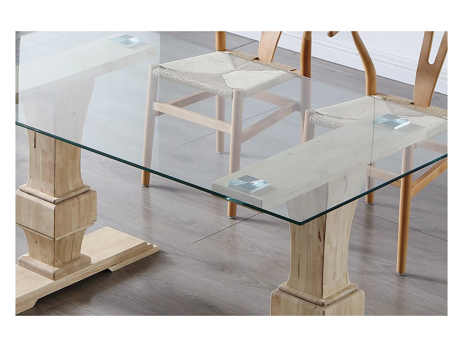 Table à manger rectangulaire en verre trempé avec pieds en bois de chêne sculpté - Longueur 160 x Profondeur 90 x Hauteur 76 cm