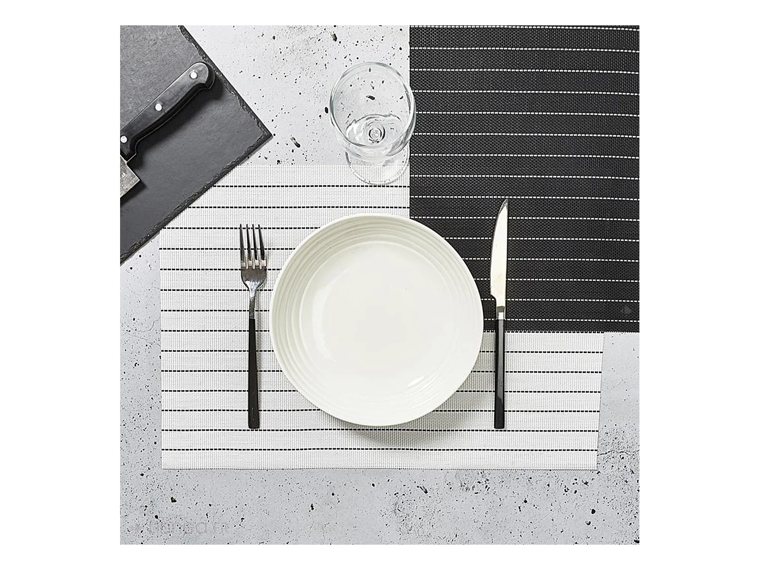 Lot de 2 sets de table 30x45 cm RAYA blanc