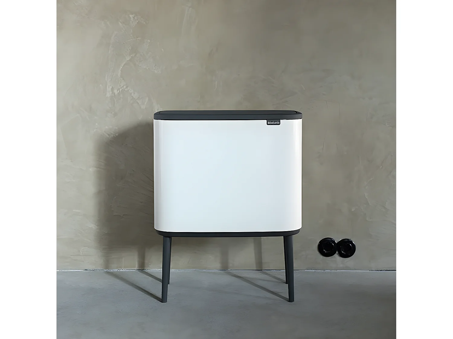 Touch Bin sur pieds 36 l blanc Code R