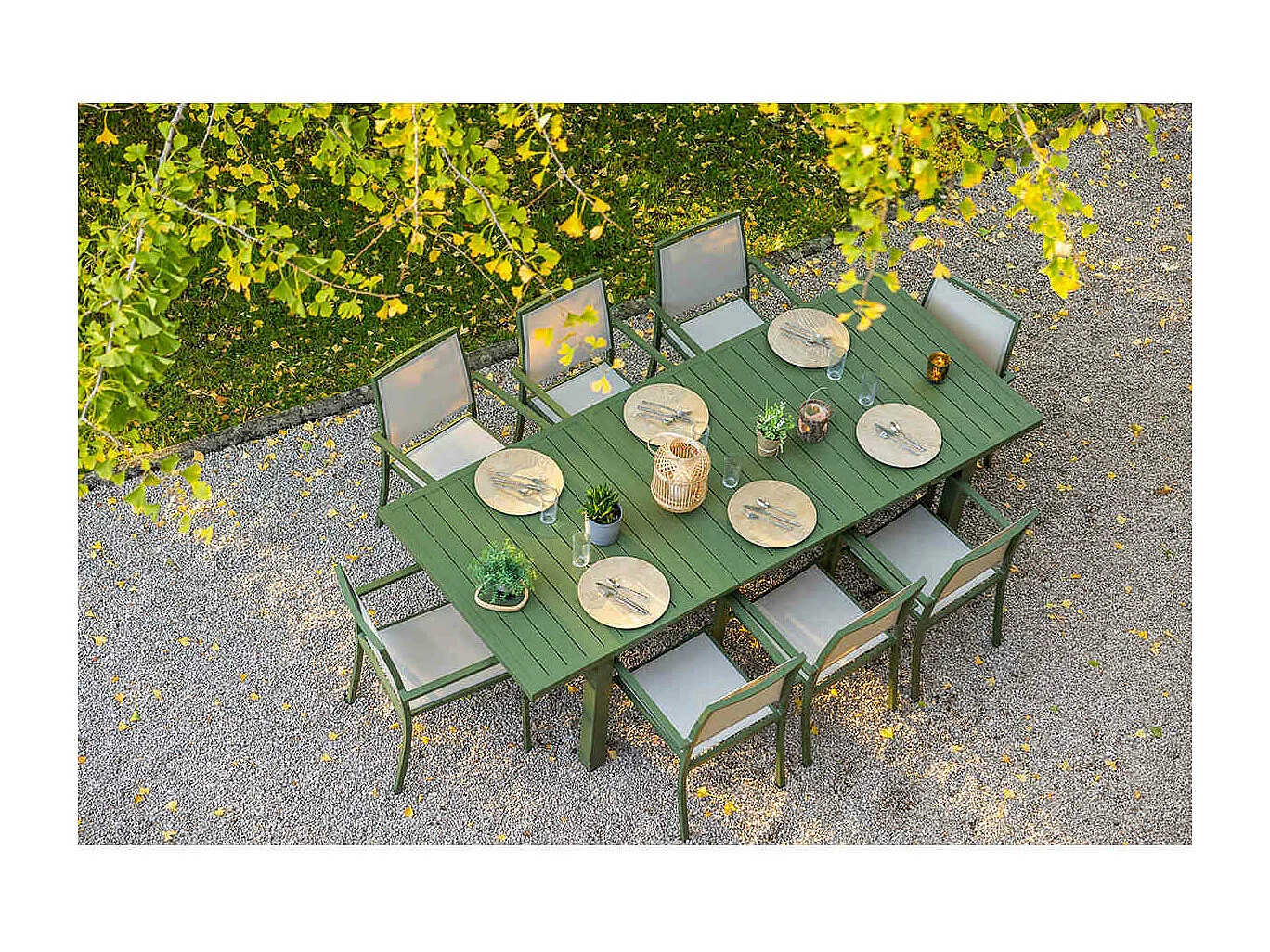 Table rectangulaire extensible Santorin 8/10 personnes en aluminium finition uni kaki - Jardiline