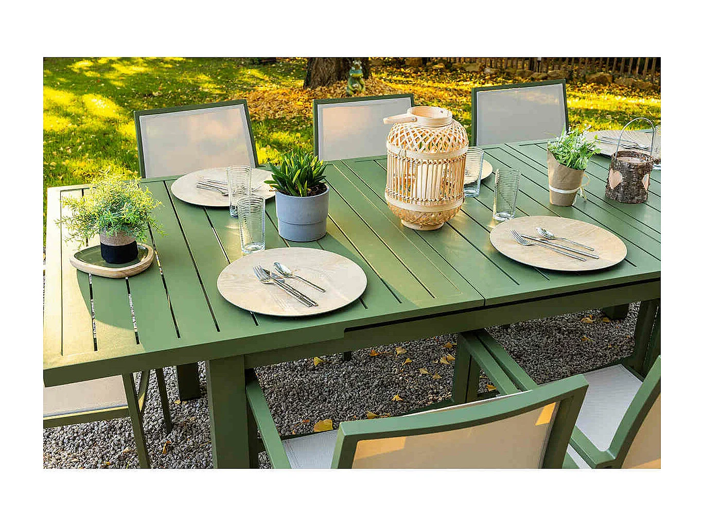 Table rectangulaire extensible Santorin 8/10 personnes en aluminium finition uni kaki - Jardiline