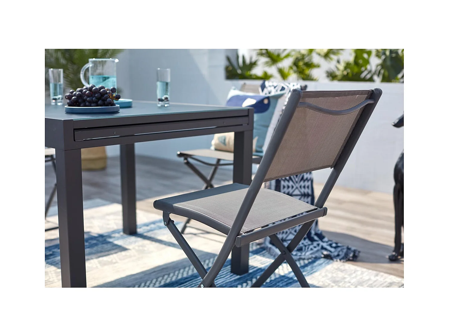 Salon de jardin 8 places en aluminium gris foncé CUALICA