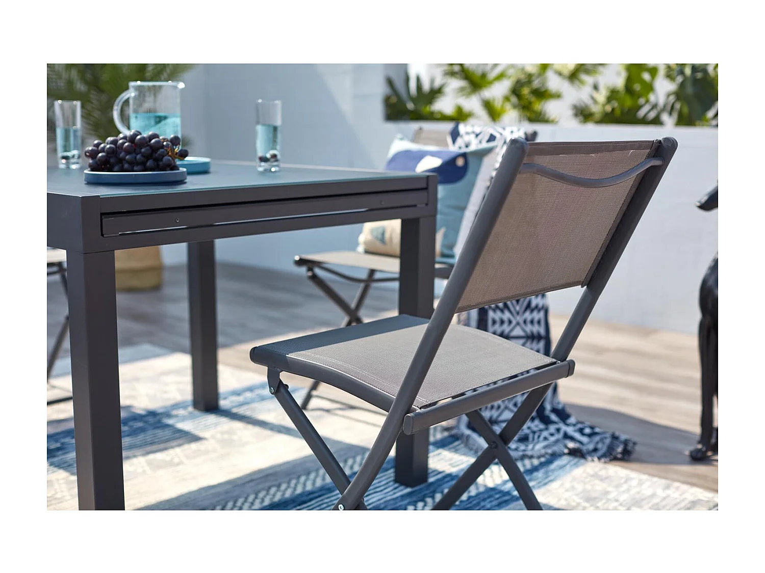 Salon de jardin 8 places en aluminium gris foncé CUALICA