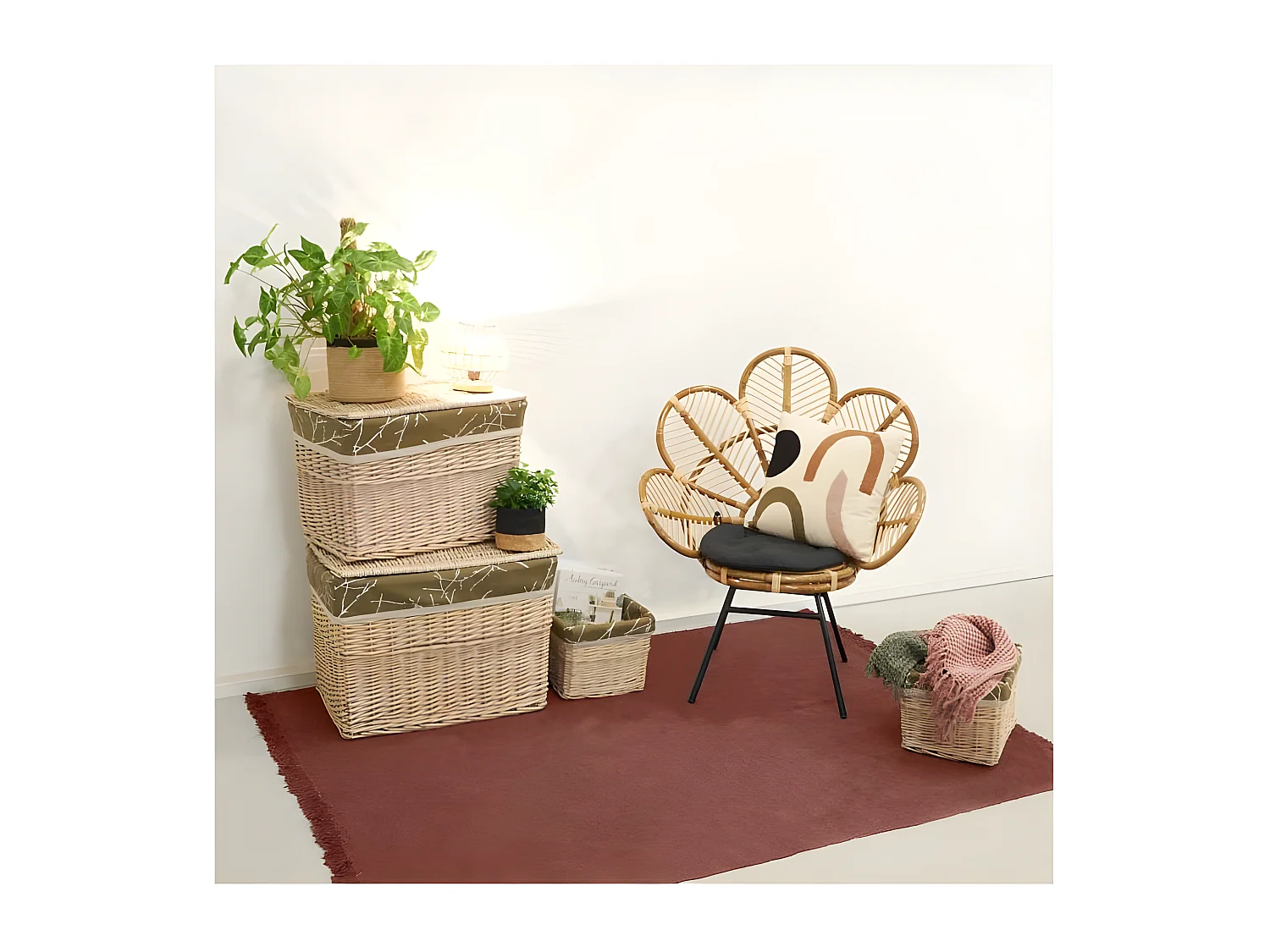 2 malles + 3 corbeilles en osier teinté (Lot de 5)