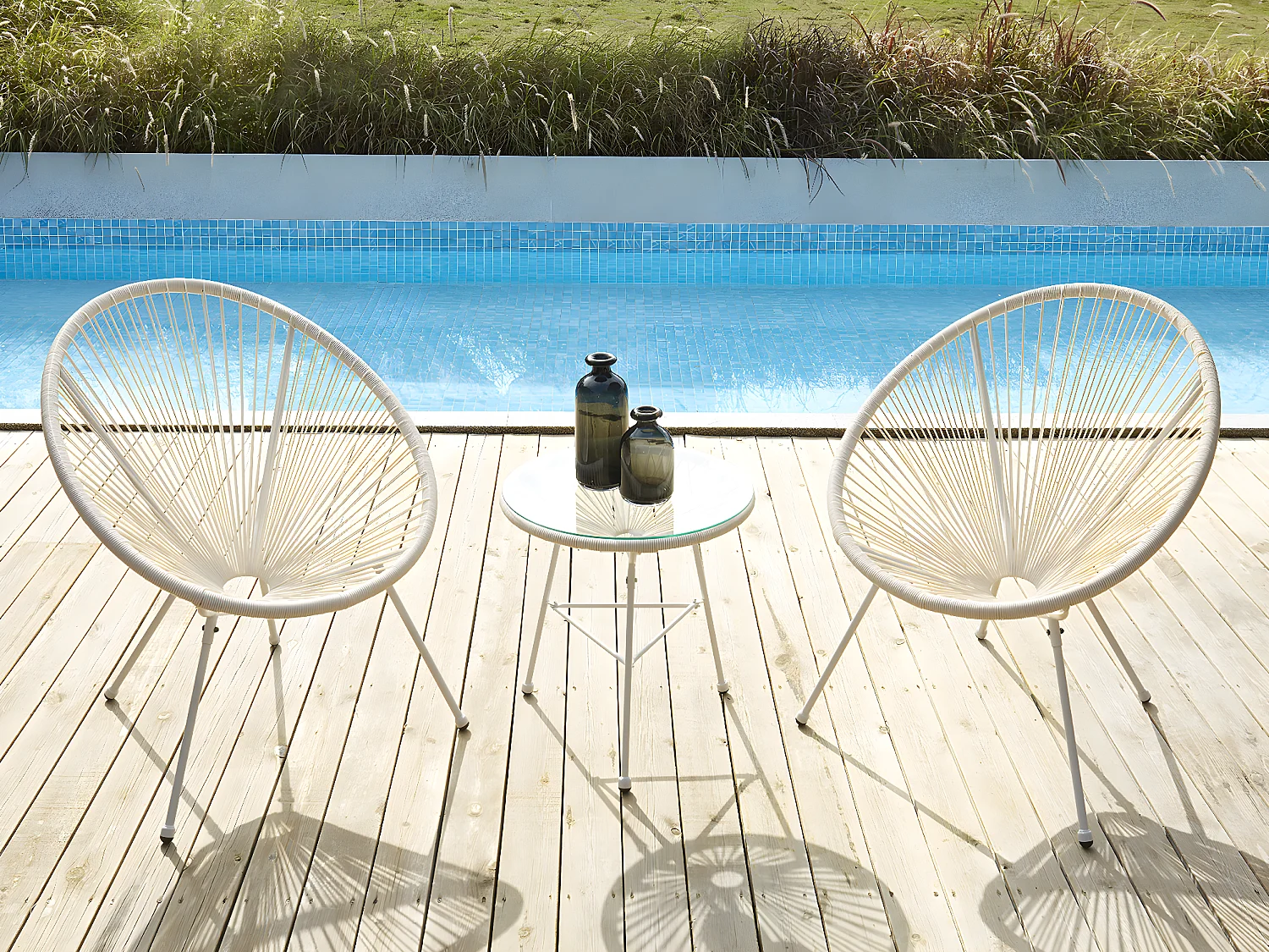 Salon de jardin en fils de résine tressés : 2 fauteuils et une table - Blanc - ALIOS III de MYLIA