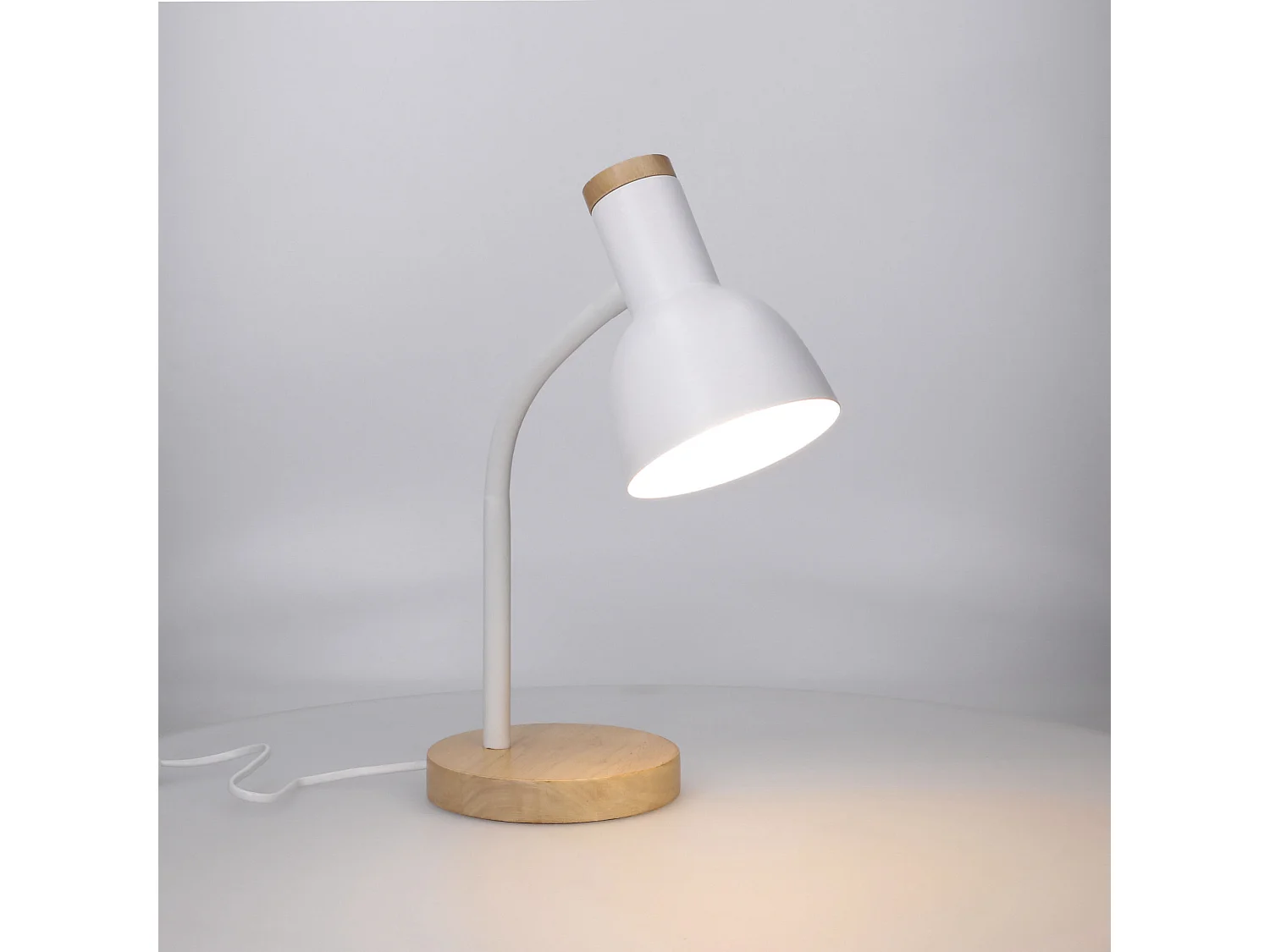 Forlight Mila - Lampe de Bureau de Style Nordique. Lampe de Table E27 en Acier Blanc et Bois Clair Naturel