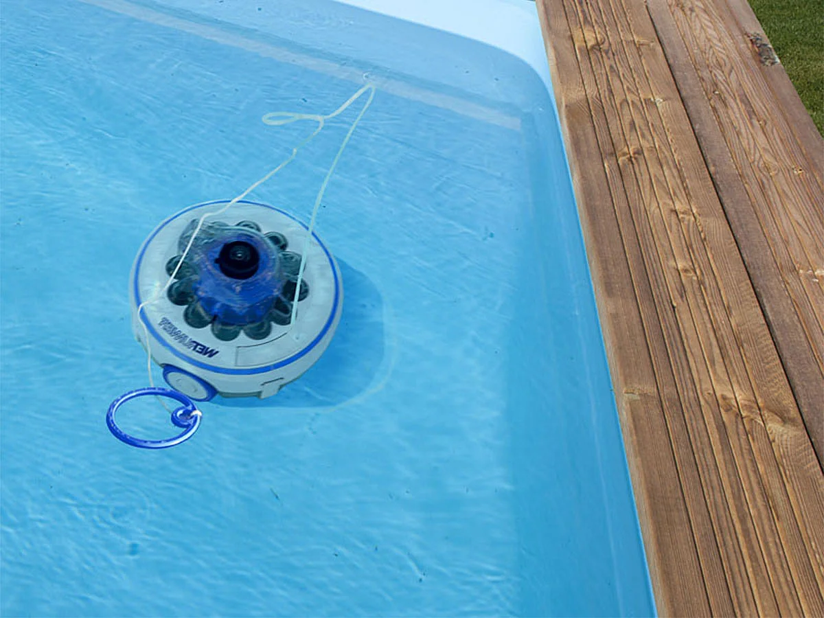 Robot de piscine sur batterie - Wetrunner