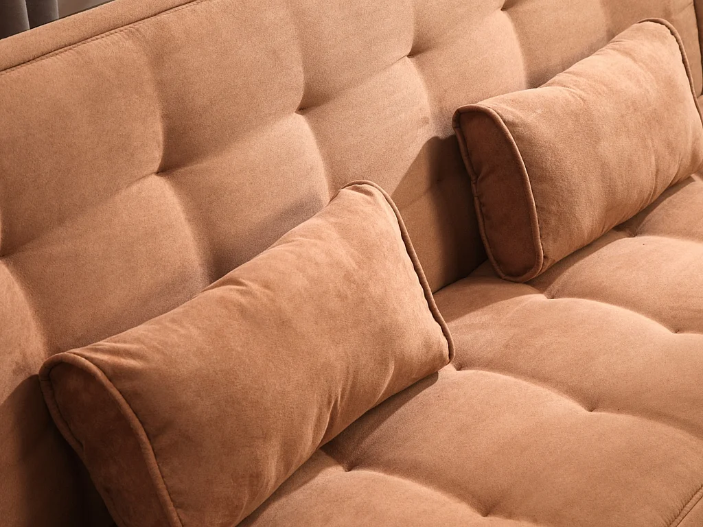 Bäddsoffa i caramel tyg med klick-klack-funktion MISHAN