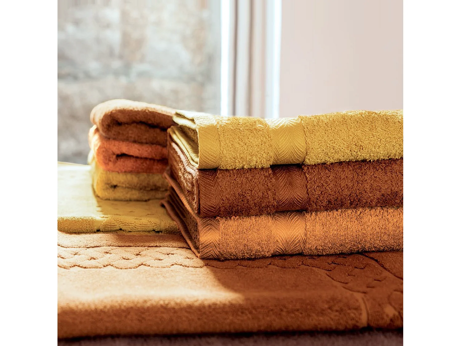 Serviette de toilette 40x60 cm ROYAL CRESENT Jaune Topaze 650 g/m2