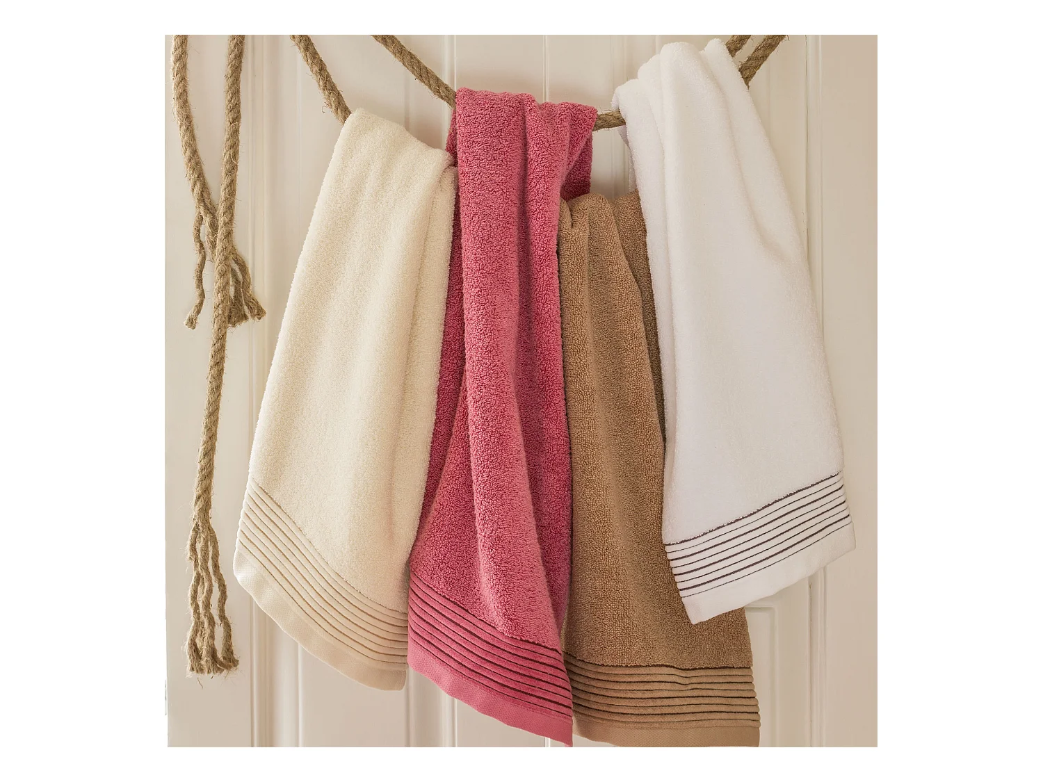 Drap de douche 70x140 cm JULIET Prune 520 g/m2