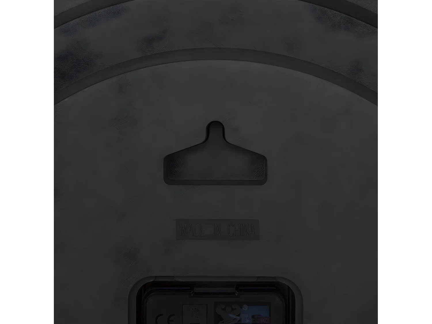 Horloge à poser en noir fini patiné esprit vintage H 41 cm