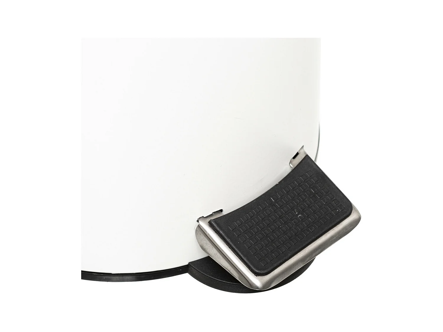 Kosz łazienkowy z białego metalu 3L z pokrywą z bambusa