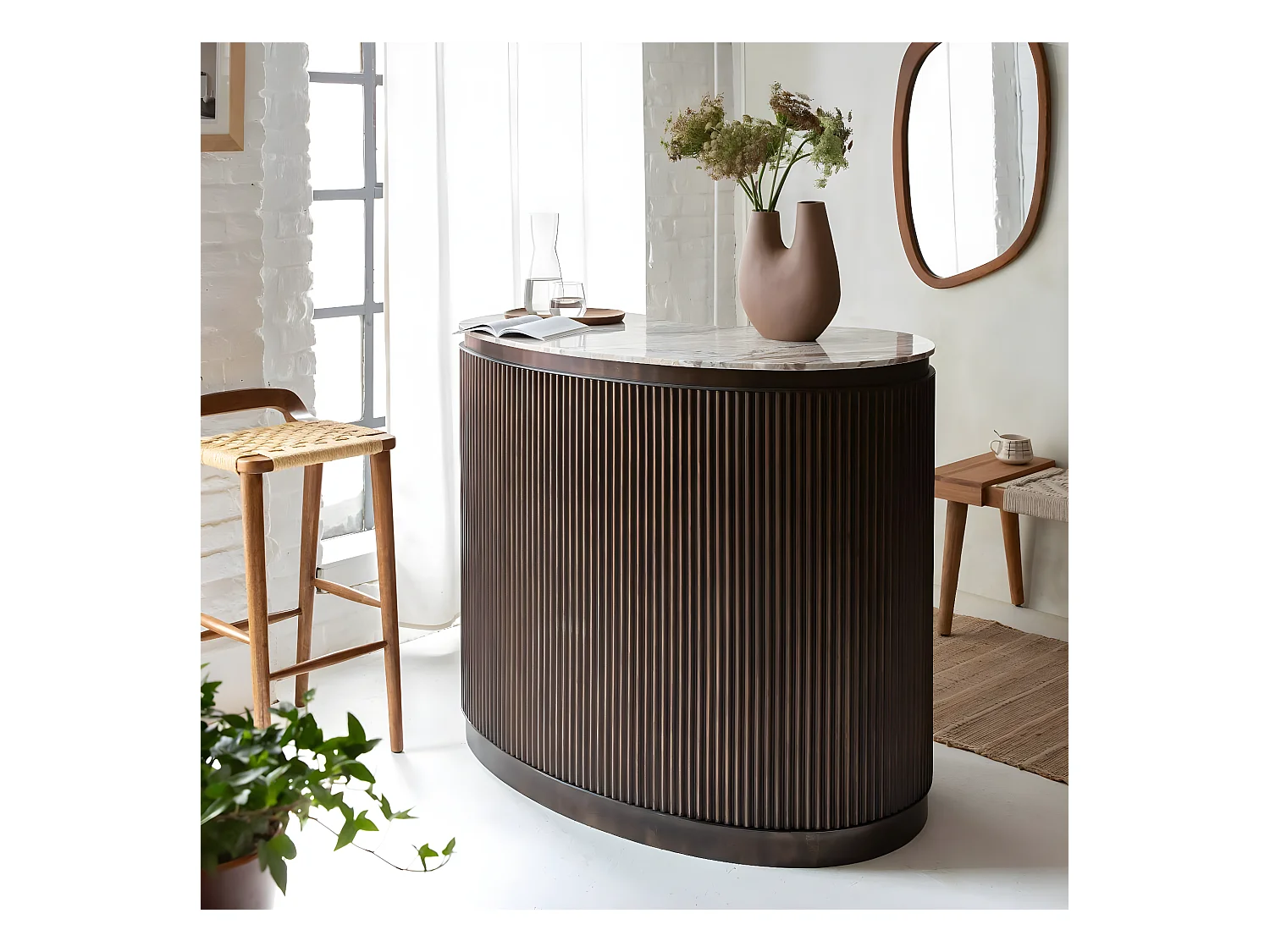 Meuble bar haricot en marbre et métal Orlando