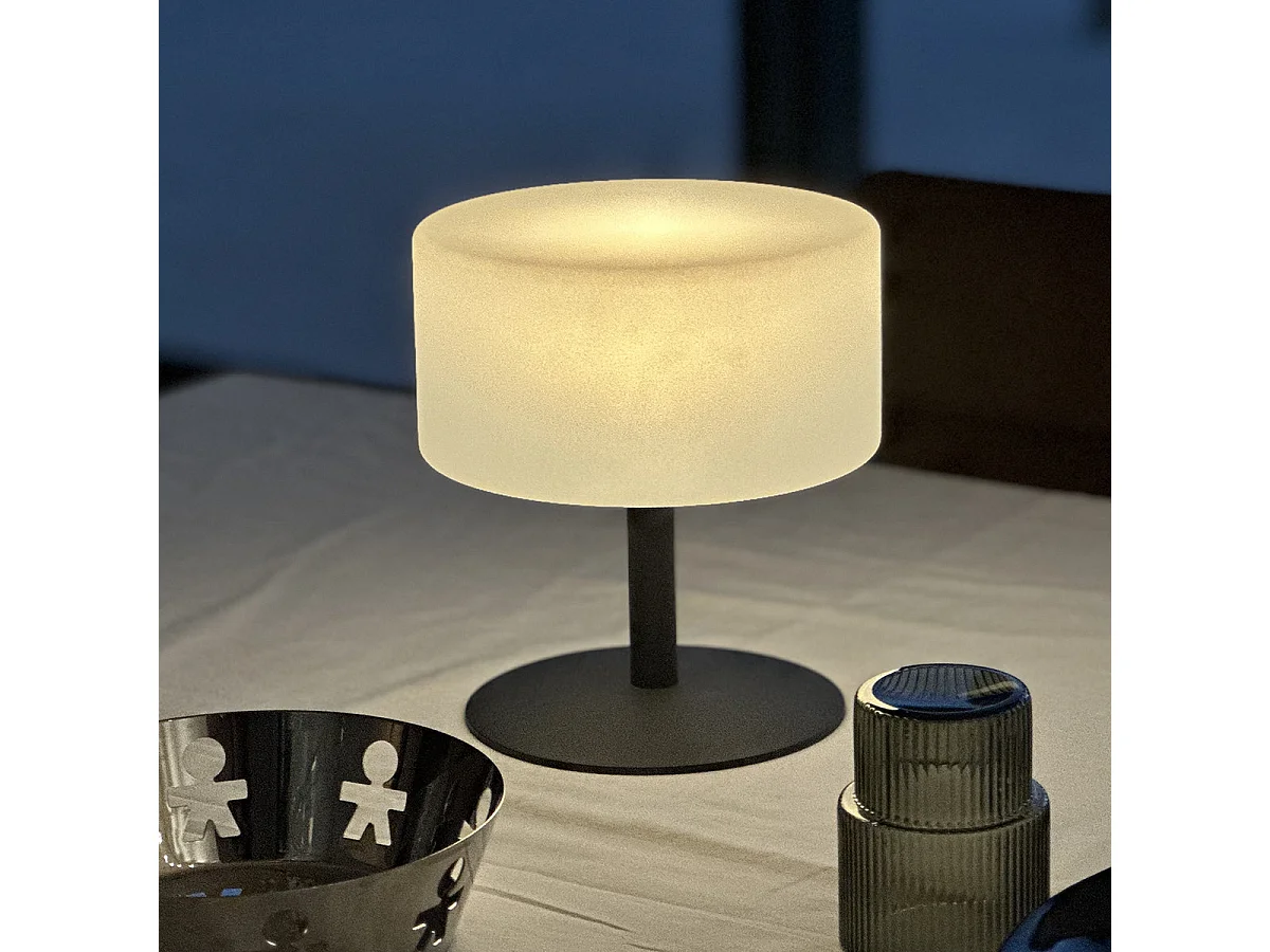 Lampe de table ATLAS Noir Polyéthylène H20CM