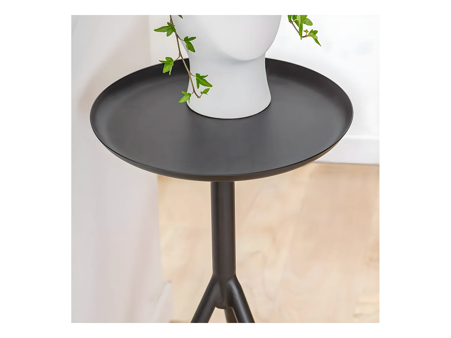 Bout de canapé en métal William