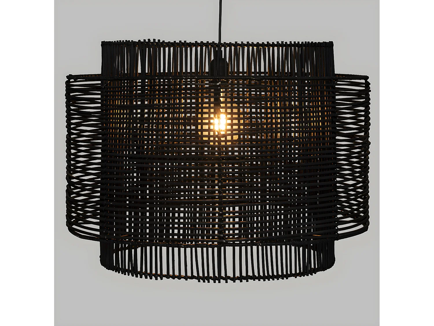 Luminaire Suspension en métal et Rotin Noir D 58 cm