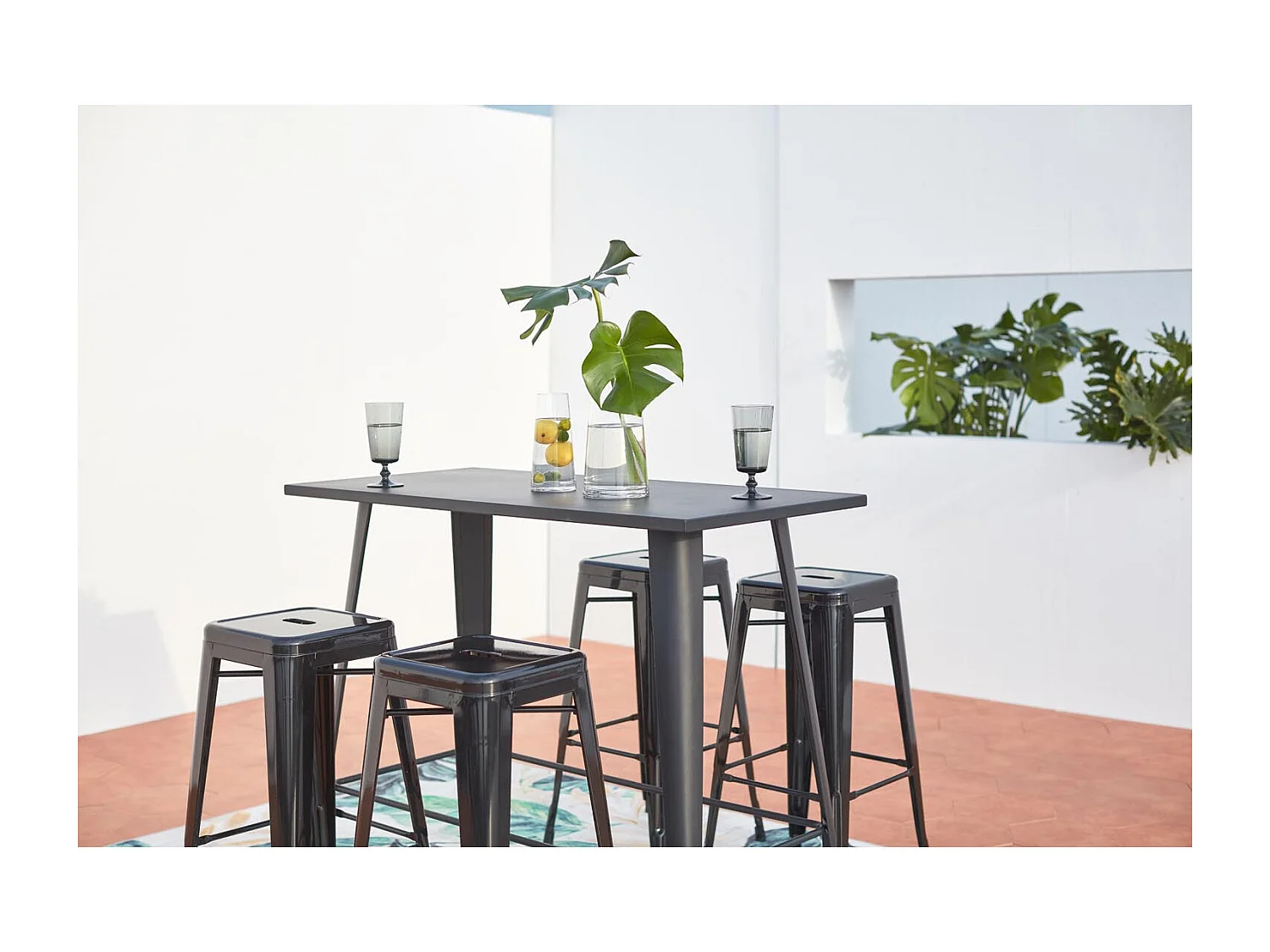 Salon de jardin haut 4 places en métal noir MERIDA