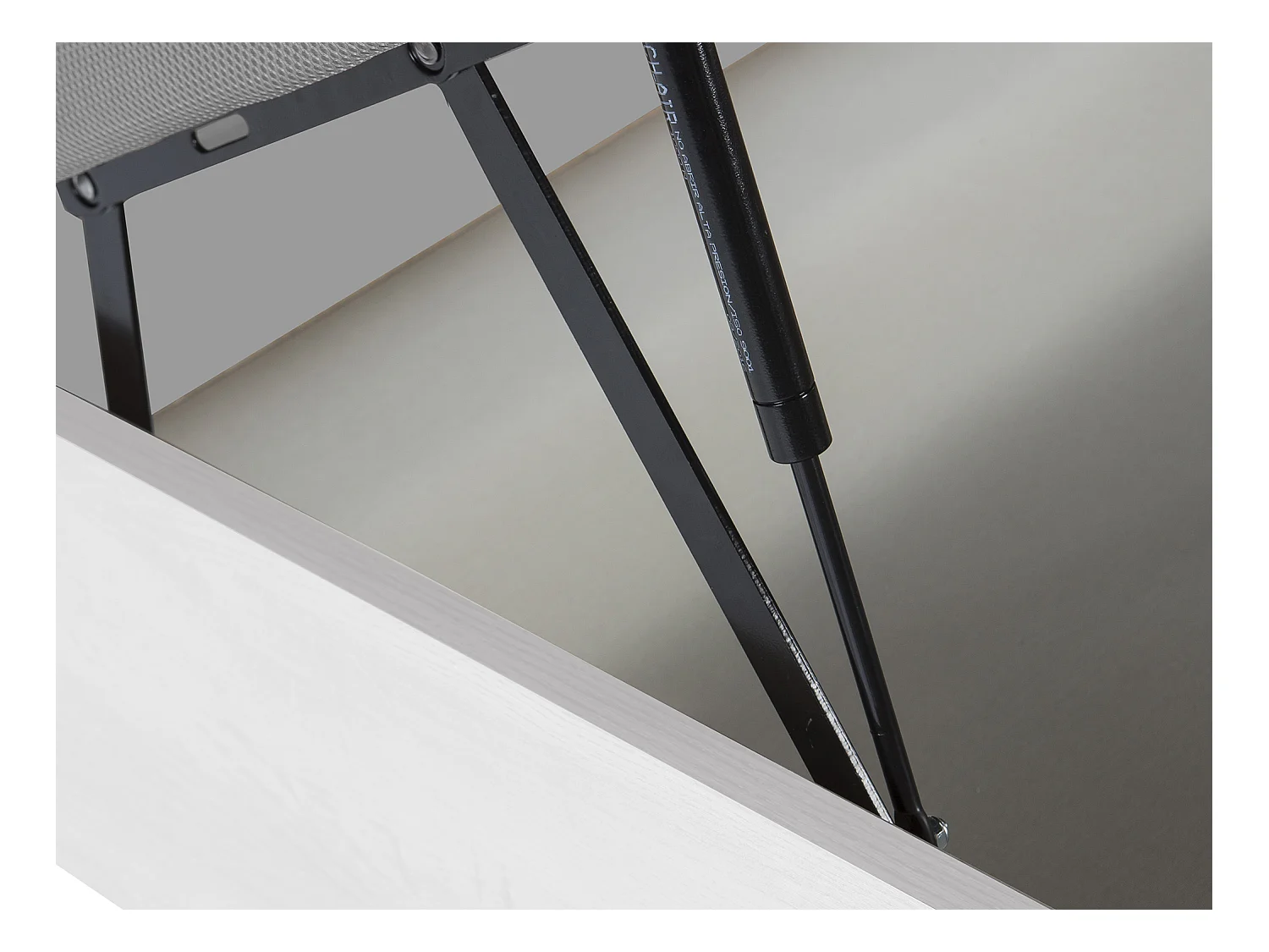 Sett 160 x 200 cm sengeramme med oppbevaring hvit + skummadress med minneskum og pustende 3D-stoff tykkelse 18 cm - HEAVEN fra YSMÉE