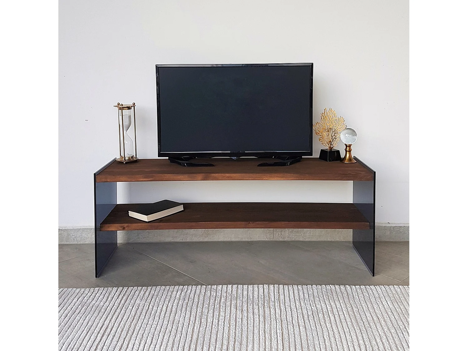 Meuble tv rhin design  en couleur nogal, 120x45x35cm