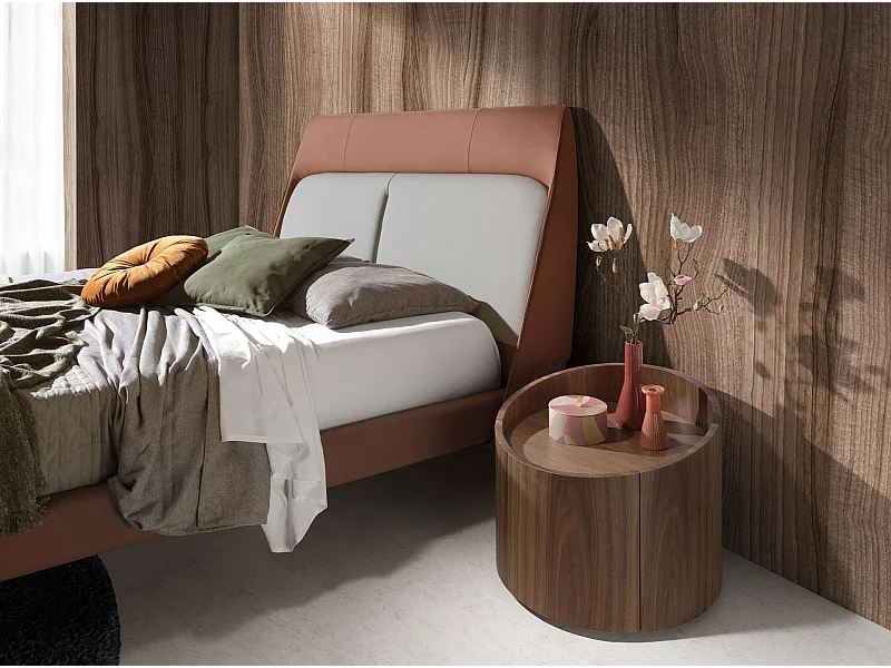 Table de chevet en noyer et acier noir 7130 ANGEL CERDA