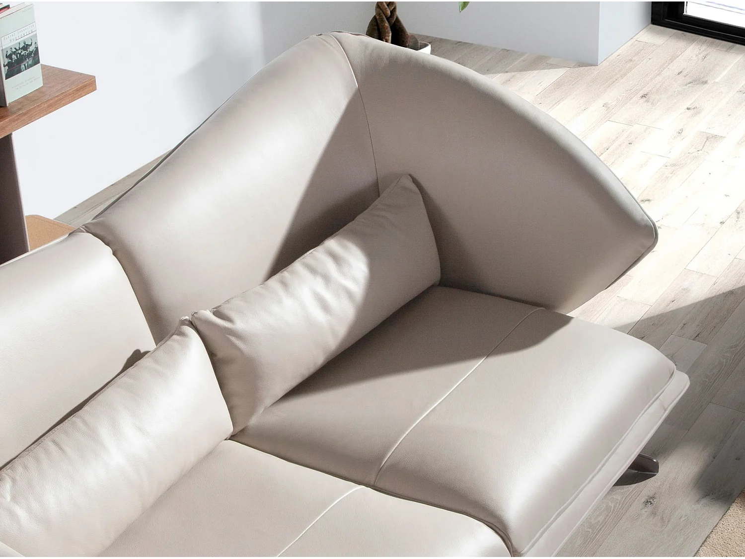 Canapé 2 places en cuir gris taupe 6145 ANGEL CERDA