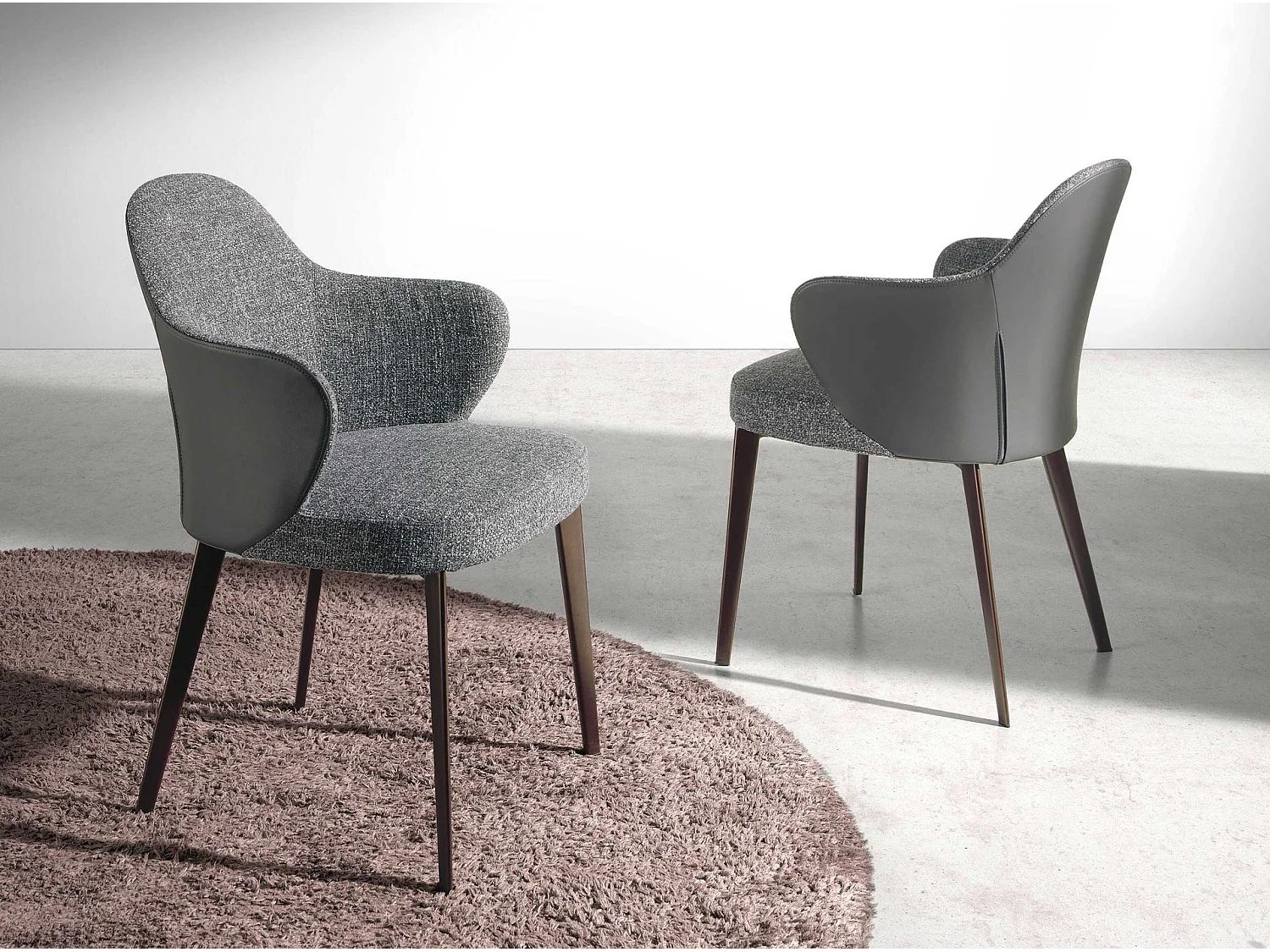 Chaise en tissu et similicuir gris foncé 4102 ANGEL CERDA