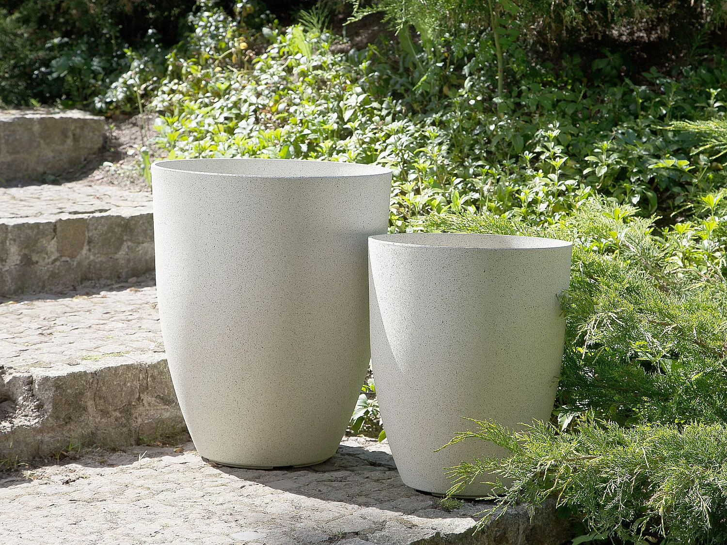 Set mit 2 Blumentöpfen CROTON Stein 35 cm Cremeweiss