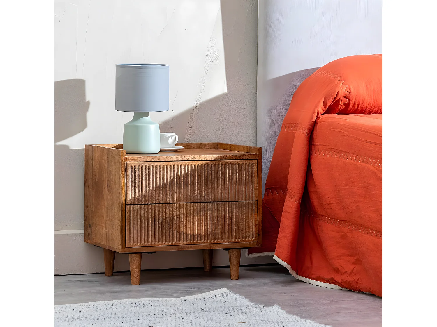 TWIDO - Chevet Bas 2 Tiroirs en Manguier Texturé