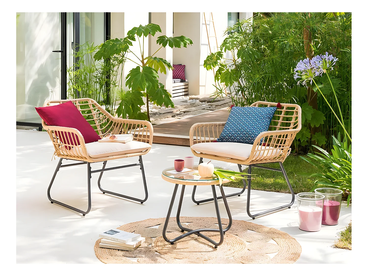 Salon de jardin en résine tressée Lambada Sésame avec table basse ronde - 2 places - Hespéride