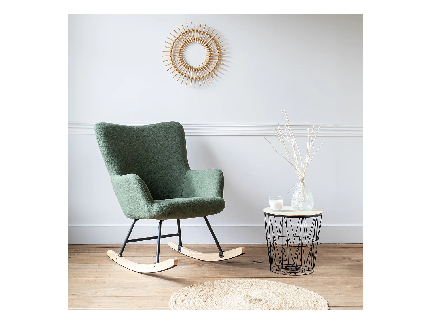 Schommelstoel in kaki groene lusstof KAIRA