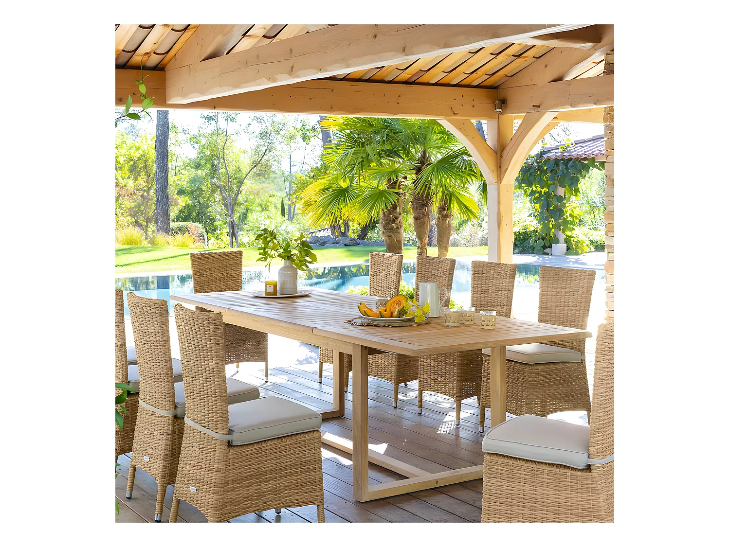 Table extérieure en bois extensible 10 places Rioni Hespéride