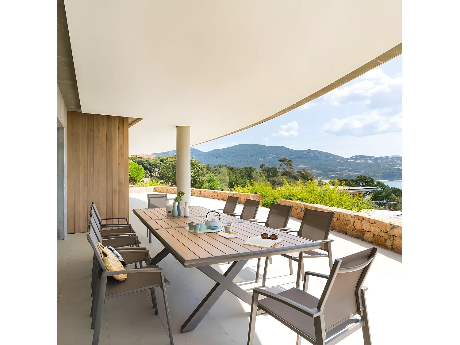 Table Axiome extensible 10p effet bois honey et praline Hespéride