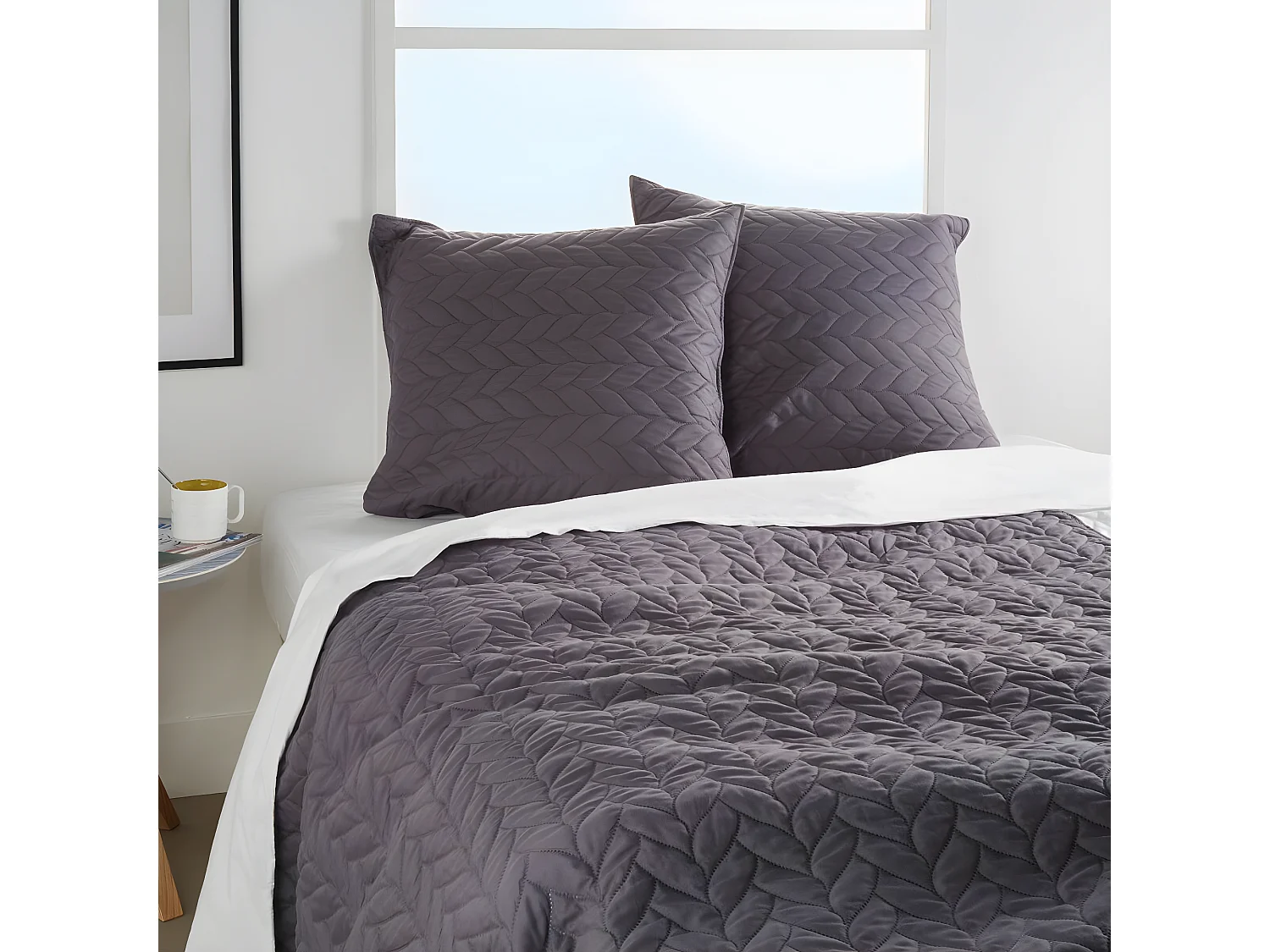 Dessus de lit Gris foncé motif tresse 240 x 260 cm avec 2 Taies