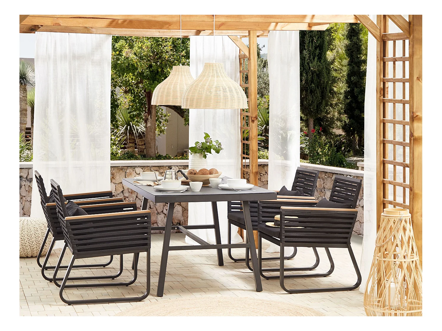 Table de salle à manger de jardin CANETTO 150 cm 90 cm Verre Noir