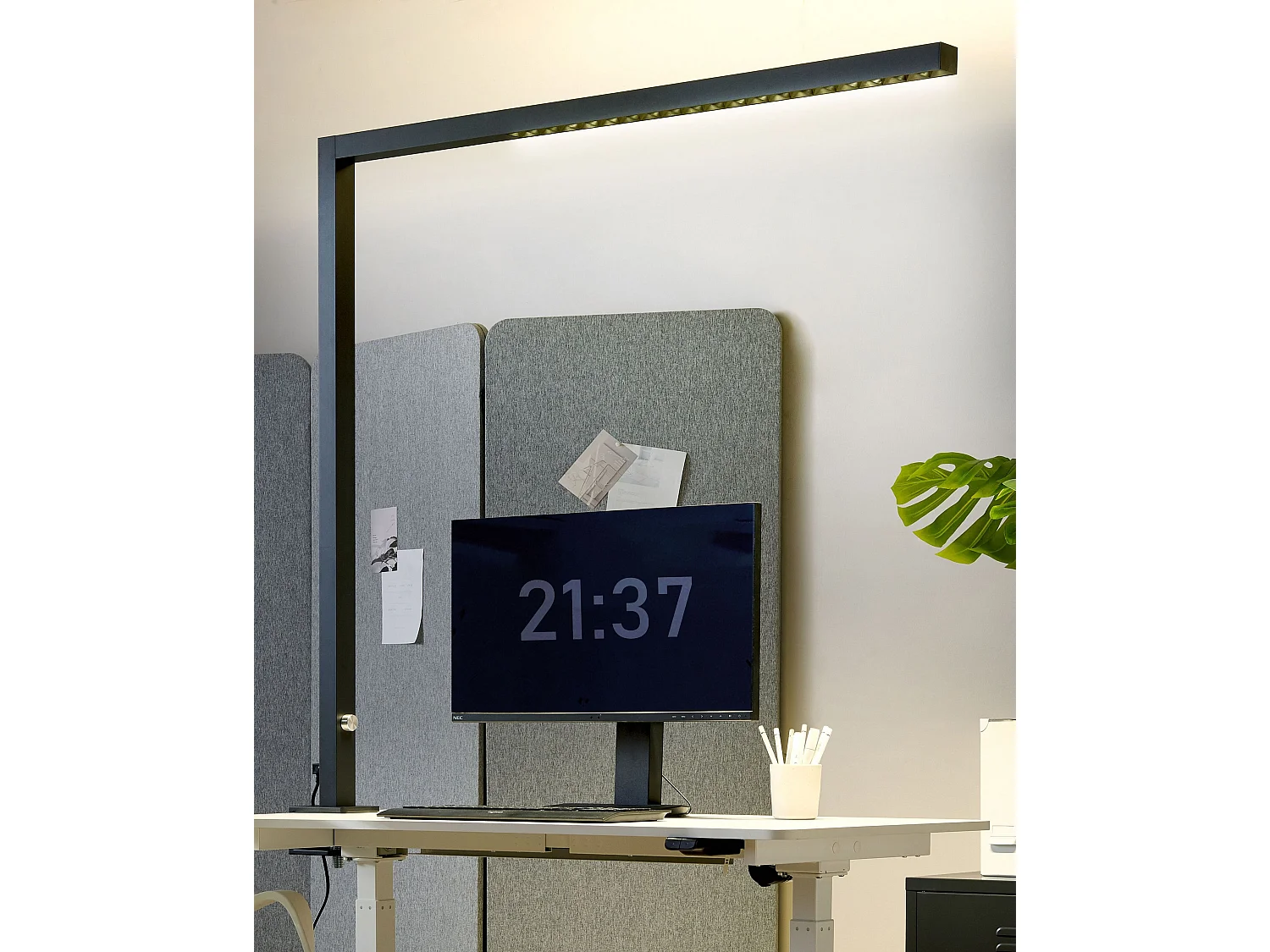 LED vastklembare bureaulamp VOLANS Met dimmer Metaal Zwart