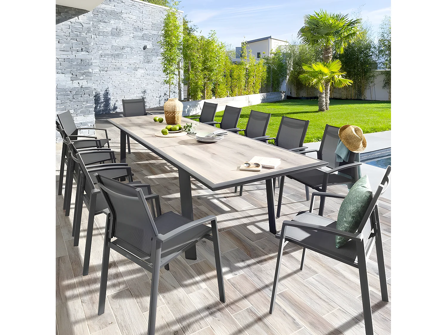 Table extensible ECP 12p pécan/graphite Pavane Hespéride