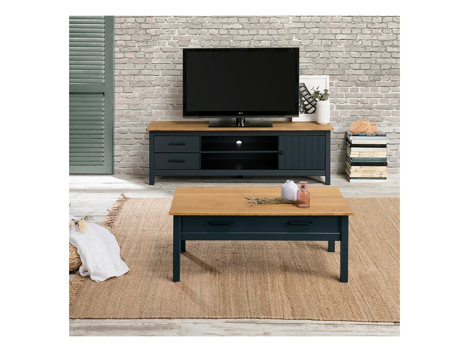 Meuble TV en pin massif décor ciré chêne et bleu, meuble de rangement - Longueur 158 x Profondeur 40 x Hauteur 47 cm