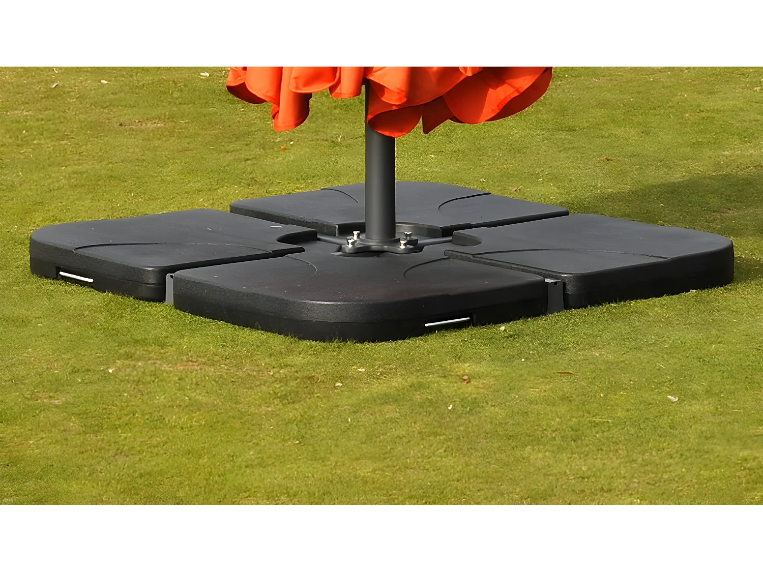 Pied de parasol à 100 x 100 x 7 cm 04_0004918