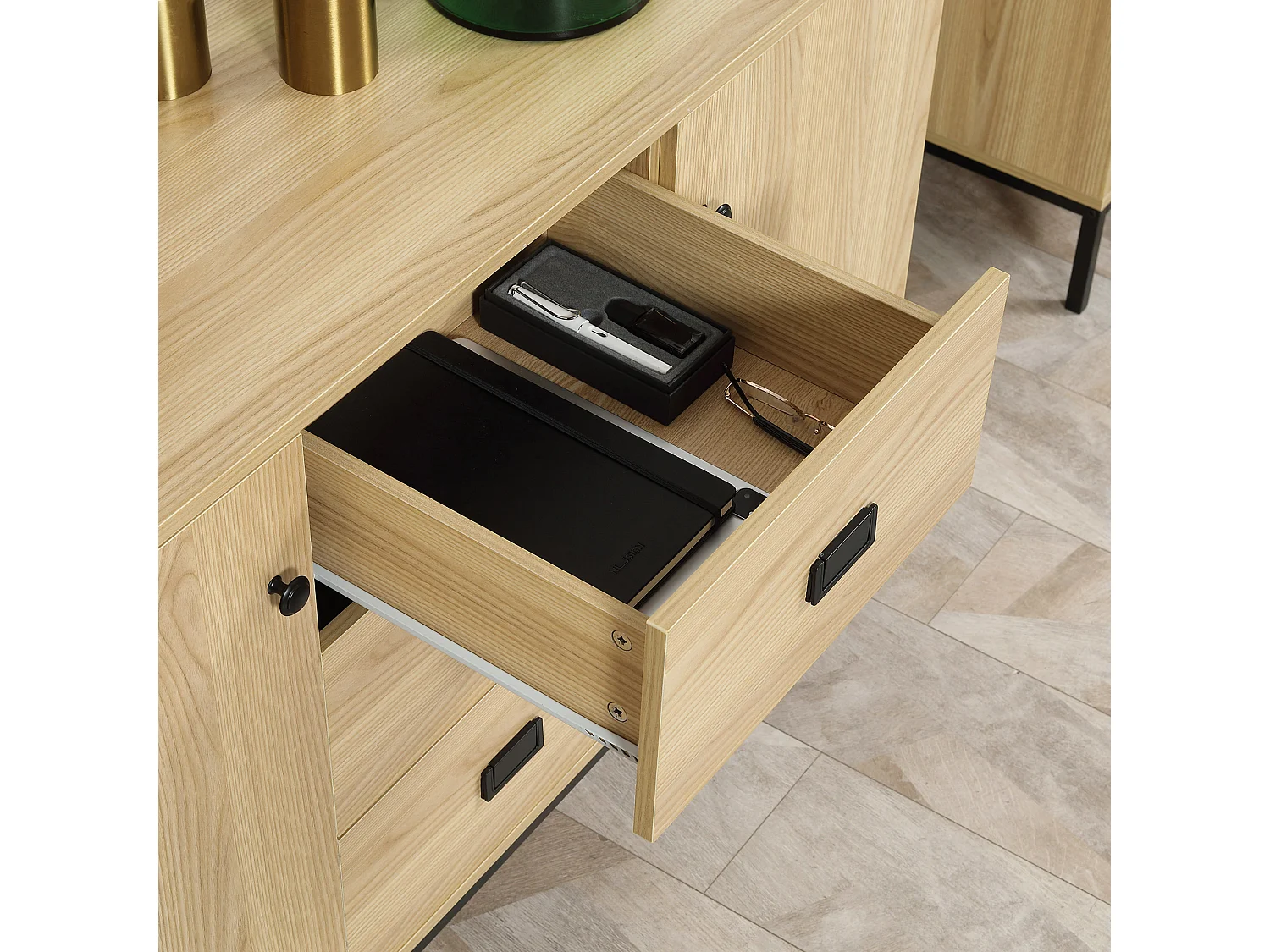 Buffet design industriel - 2 portes avec étagère, 3 tiroirs - piètement métal noir panneaux aspect bois clair