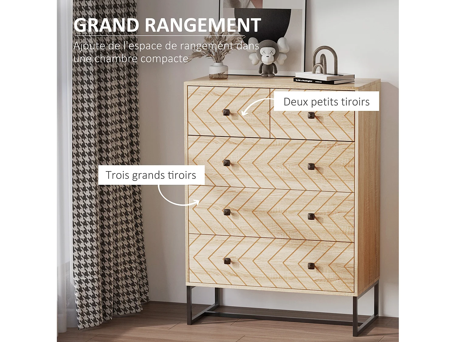 Commode design style graphique façades tiroirs à chevrons - 5 tiroirs - piètement métal noir panneaux aspect chêne clair