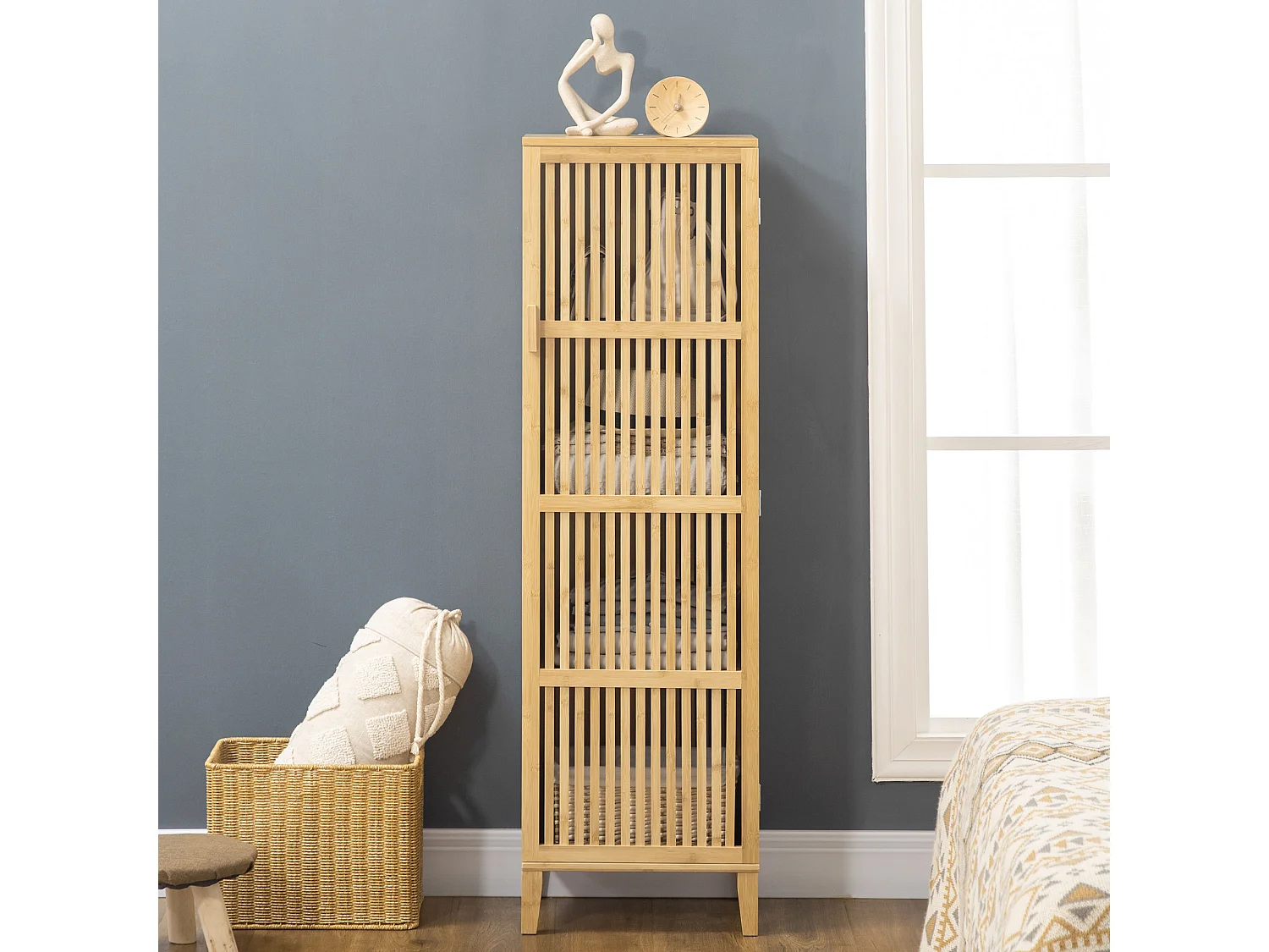 Buffet rangement porte 4 niveaux 3 étagères façade à lattes bois de bambou verni