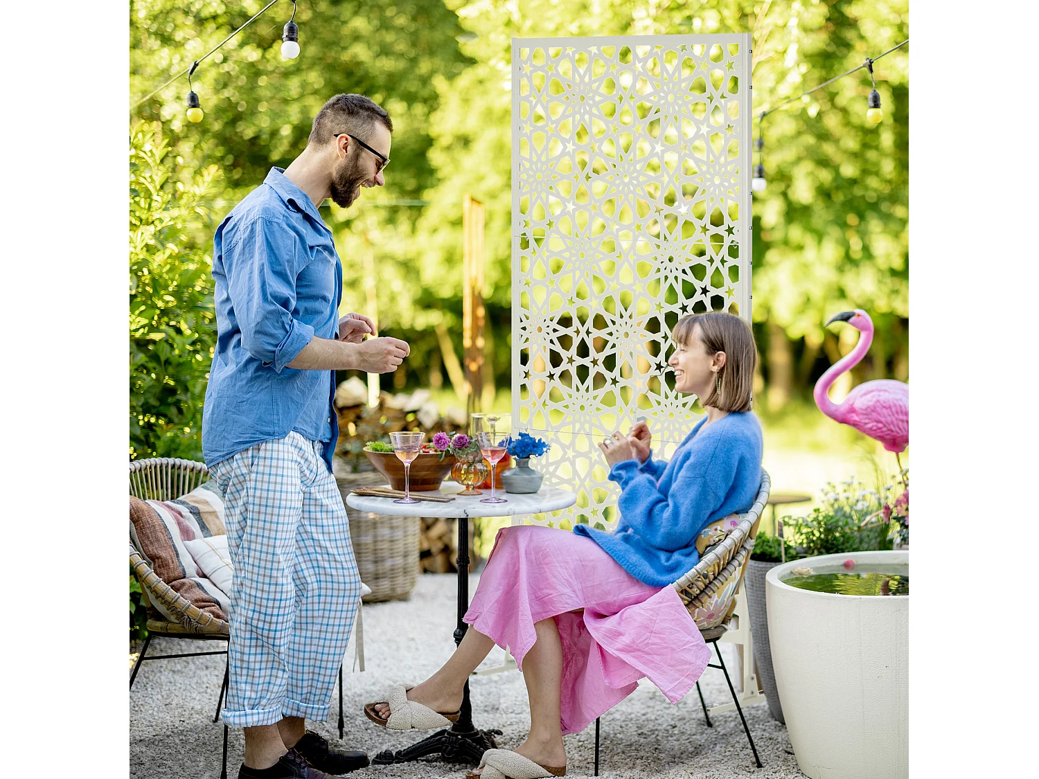 Panneau décoratif extérieur métal - brise vue motif étoiles - visserie incluse - dim. 92L x 45l x 198H cm - acier thermolaqué blanc