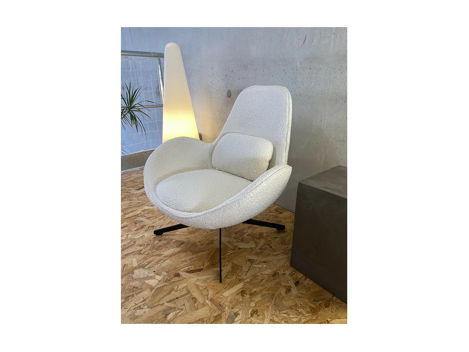 SPACE - Fauteuil en tissu bouclé Teddy blanc