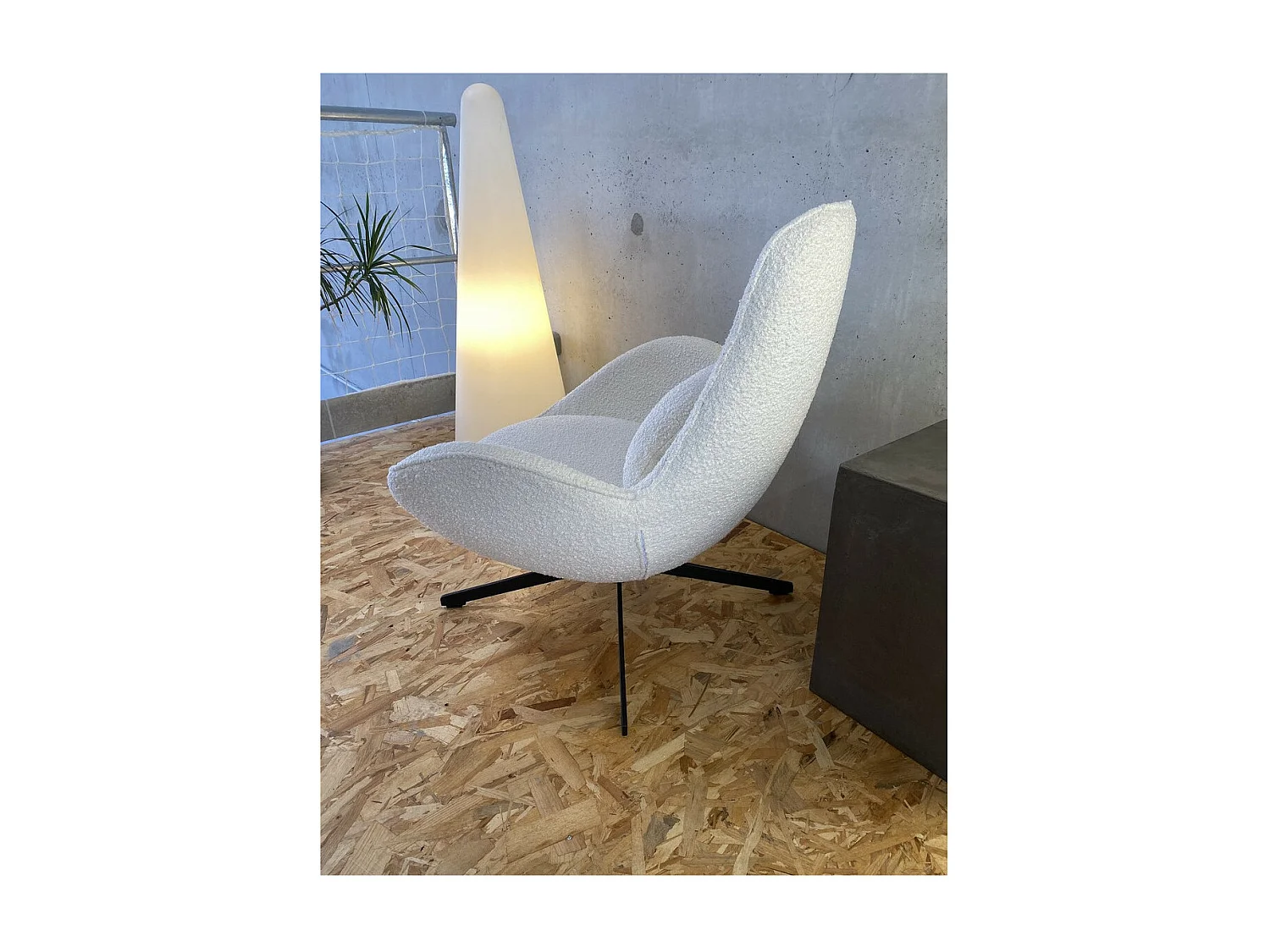 SPACE - Fauteuil en tissu bouclé Teddy blanc