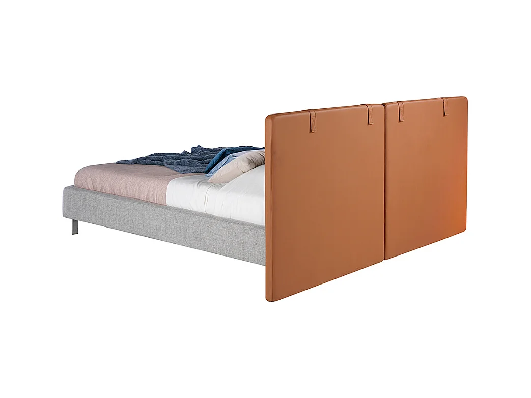 Letto in tessuto ed ecopelle con gambe in acciaio   7123 ANGEL CERDA