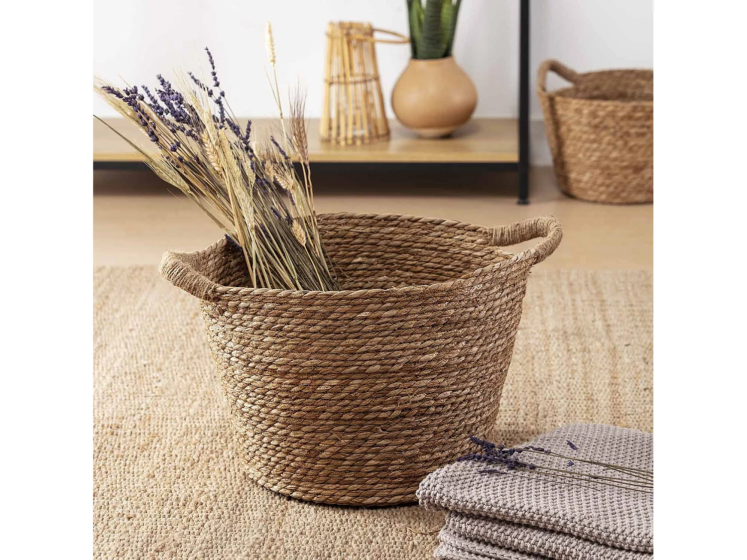 Conjunto de 3 cestas Icia de fibra natural com alças